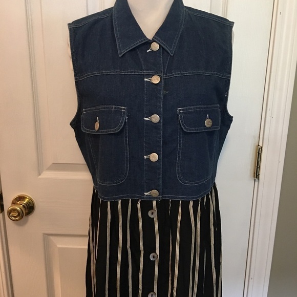 Streetwear dress  by Carole Little medium. Mixed media. Full button front. Boho - Picture 4 of 9